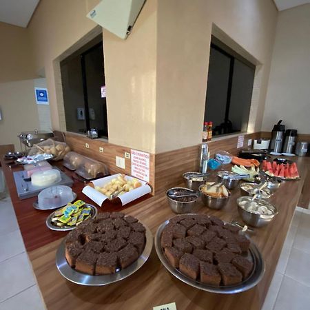 Pousada Kaluana Olímpia Esterno foto